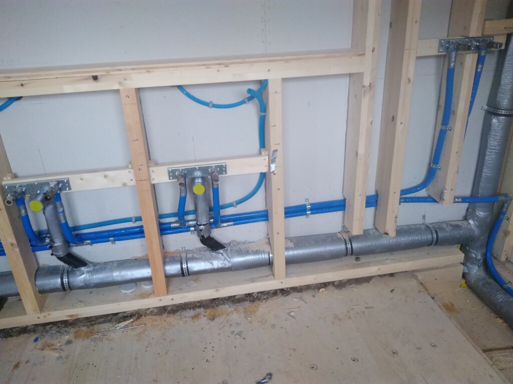Ausbauten: Installation der Haustechnik | Krattiger Holzbau AG Amriswil
