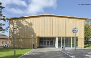 Eingangsbereich Ausbildungszentrum Galgenholz Frauenfeld | Krattiger Holzbau AG Amriswil