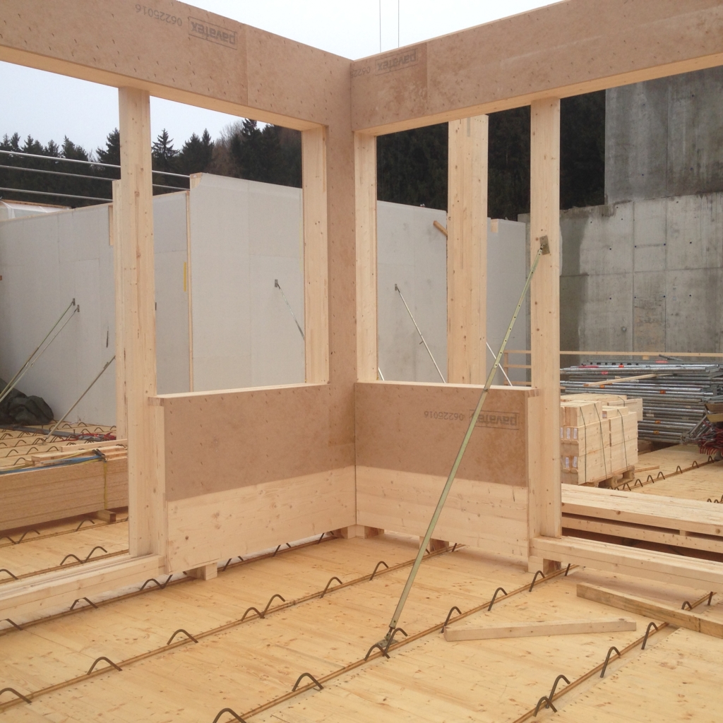 Holz-Beton-Verbund: Zwischendecke Eventhalle Royal Döner AG Winterthur | Krattiger Holzbau AG Amriswil
